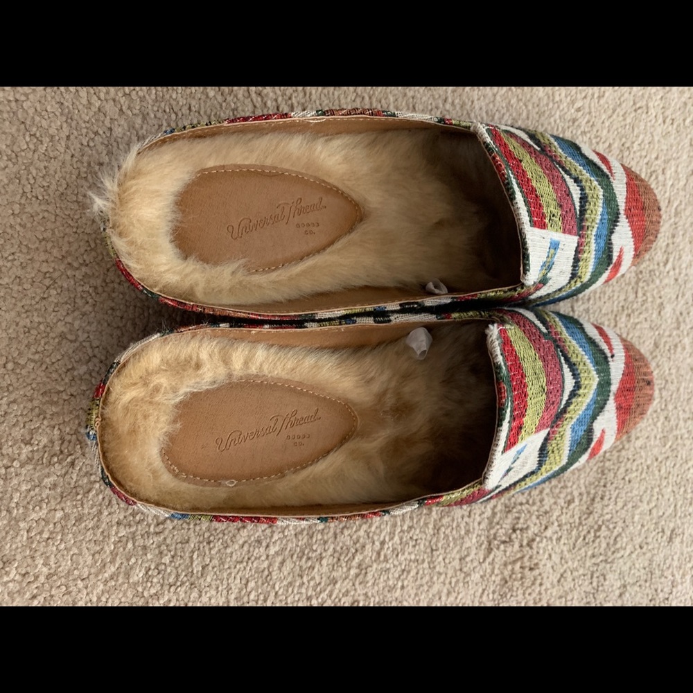 Slide shoes